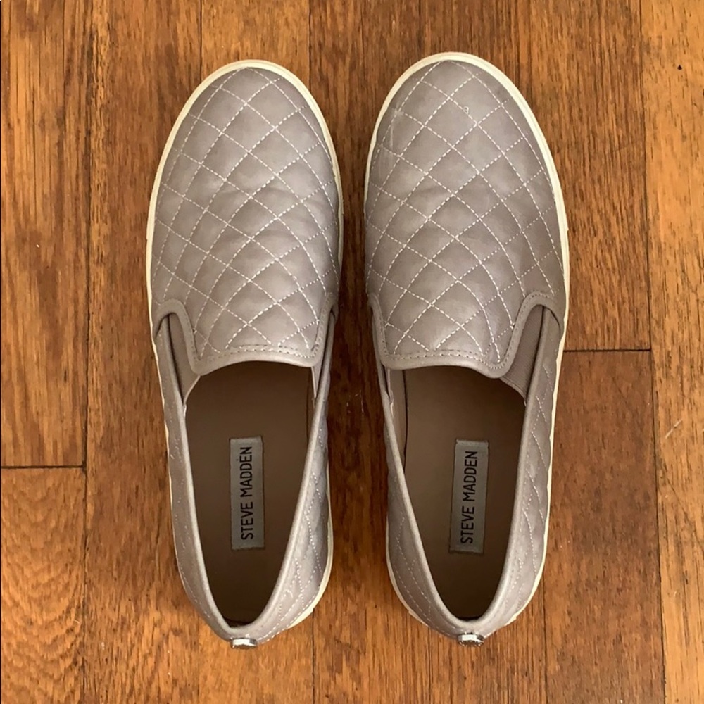 Steve Madden ECENTRCQ Slip-ons